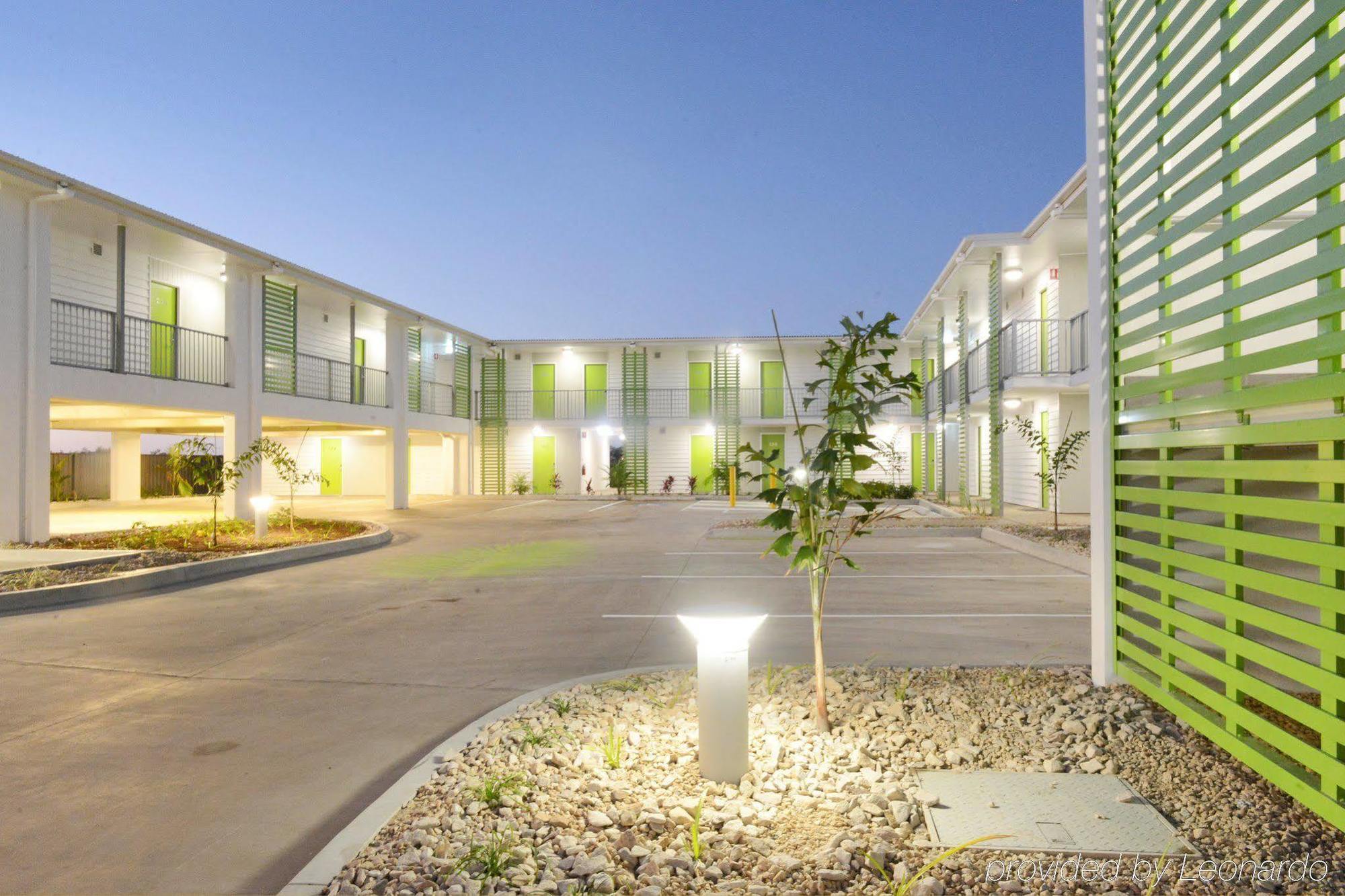 Mackay Oceanside Central Hotel Official מראה חיצוני תמונה